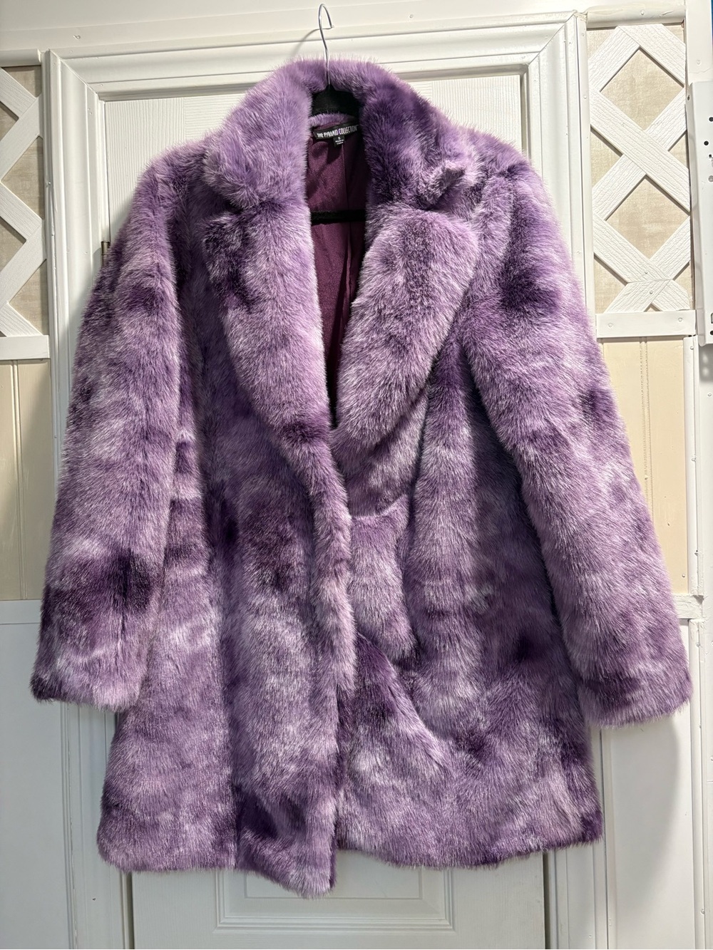 NWOT! Lavender Faux Fur Coat by Pyramid Collection, SMALL - Picture 3 of 12